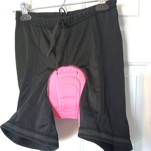 Louis Garneau Women Padded Bike Shorts, size Medium, colour Black - Picture 4 of 7